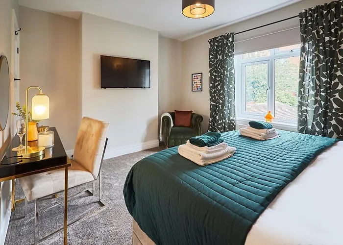 Host & Stay - South Riggs